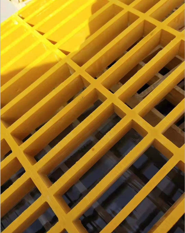 Lײ䓵ؾW