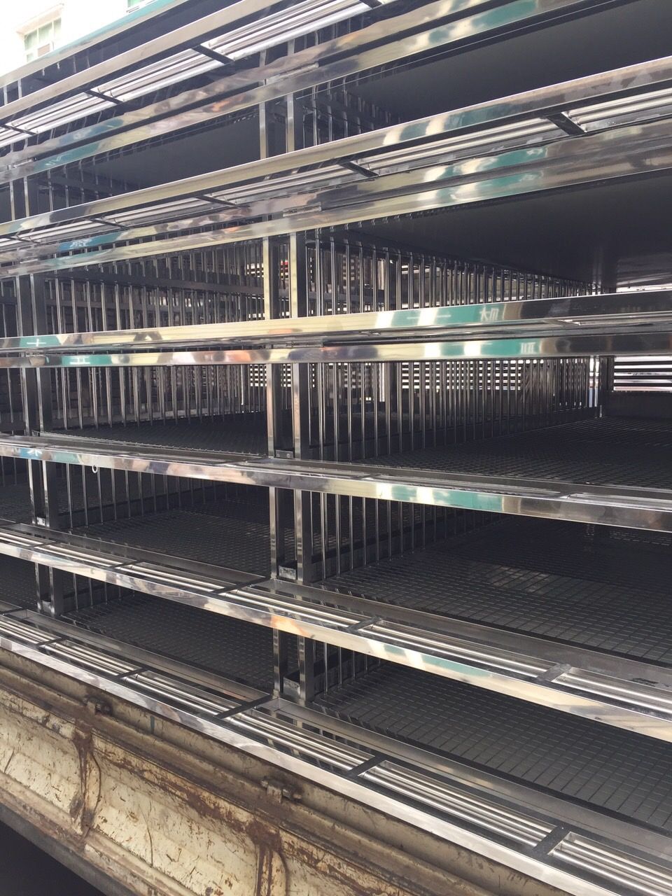 绵阳悍世不锈钢放飞鸽笼中江牧云赛鸽俱乐部